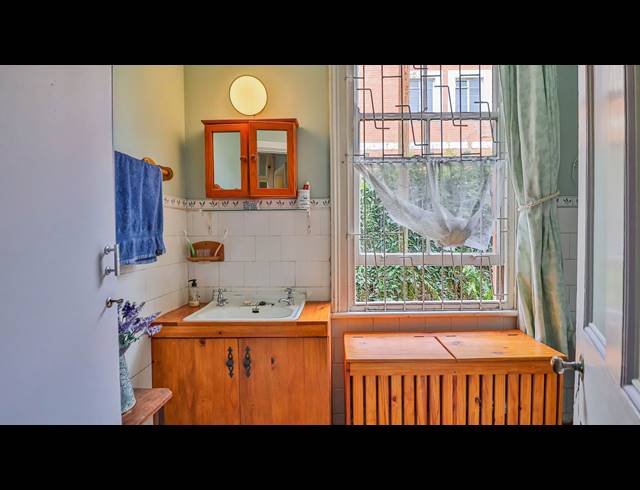 3 BEDROOM FREESTANDING FOR SALE IN BLACKRIDGE